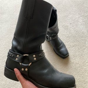 men’s Frye leather boots